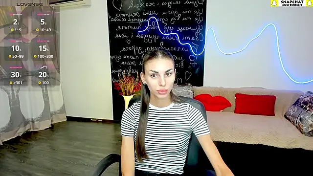 Chat XXX en directo de GracefulDoll