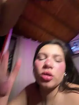 Chat +18 de Starly_Vega ao vivo