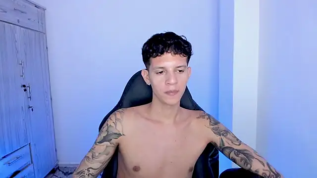 tylerrnova – Live XXX-chat