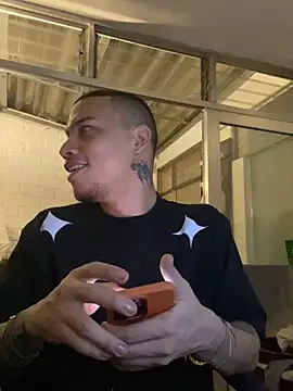 Chat XXX en directo de AlphaMasterXxx