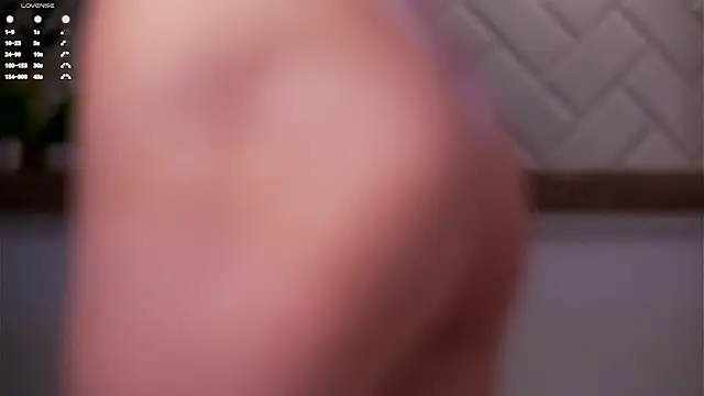 KnittedGoo's Live XXX Chat