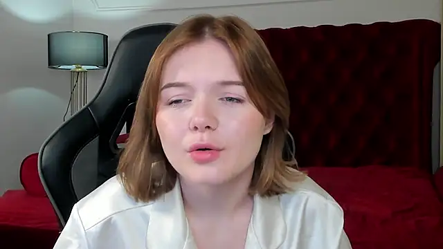 Chat +18 de ElinaVale ao vivo