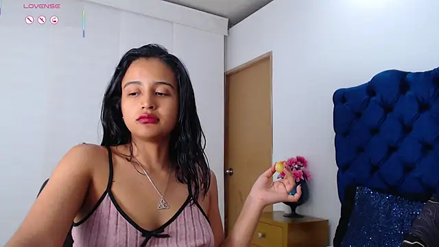 Chat +18 de Lili666_ ao vivo