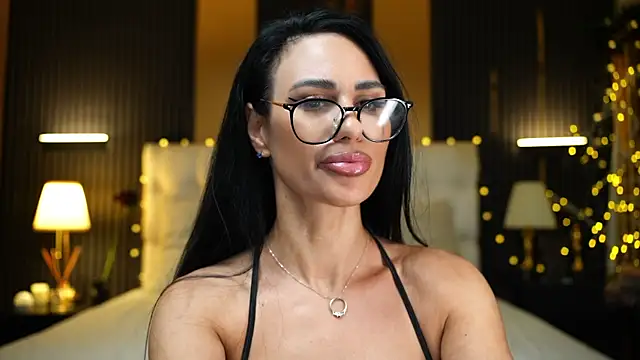 KatiaDivine Chat XXX live