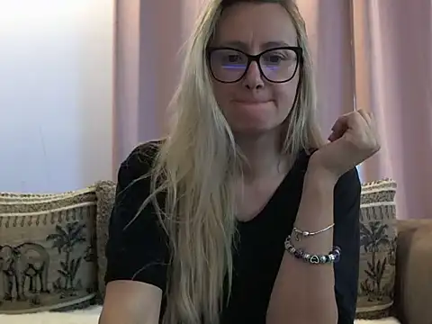 Nataly_Rosy's Live XXX Chat