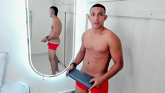 Chirs_Arthus Live XXX-chat