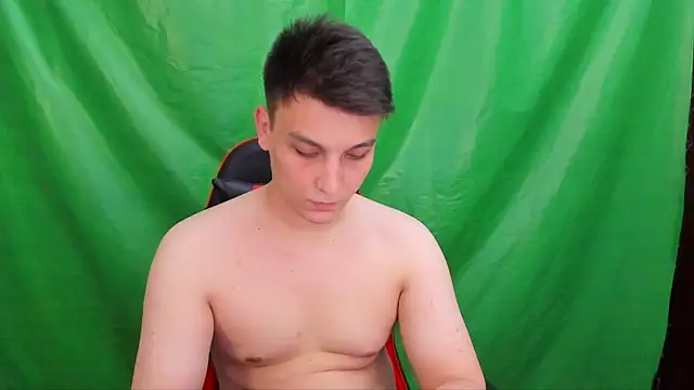 Justin_time111 élő XXX-chatje