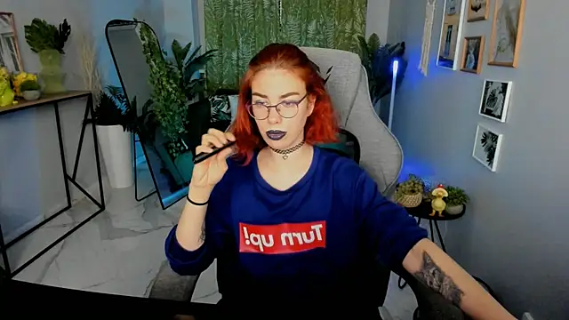 Chat +18 de SeraphineDuskryn ao vivo