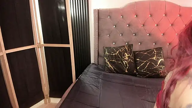 Scarbadgirl_ Show in webcam