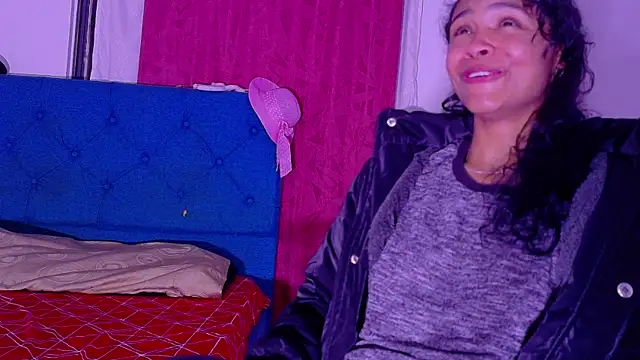 Chat XXX en directo de Kristall_06