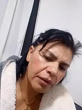 jennifer_squirt1 – Naživo XXX chat