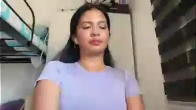 MoonLoch Adlı Modelin Canlı XXX Sohbeti