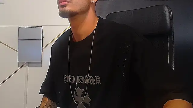 BrandonTateのライブXXXチャット