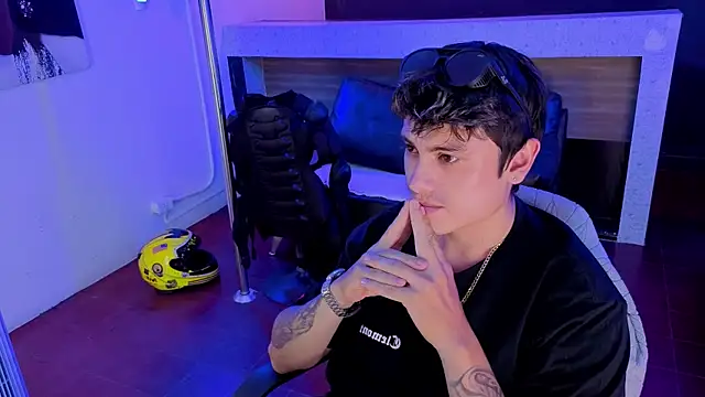 Chat XXX ao vivo de angel_still_