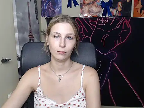 StrangerGi Live XXX-Chat