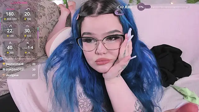 _CandyM1lky_ Chat XXX in diretta