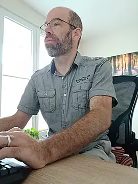 DaddyHarry_MatureStallion Live XXX-Chat