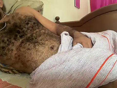 הופעת וובקאם של HandsomeMche