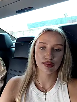 XXX chat uživo modela caressyourself