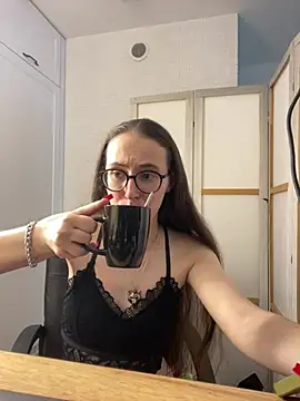Chat XXX en directo de MartiniiSelenna