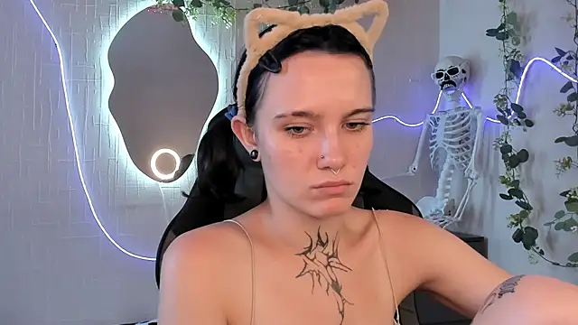 Elastikisss Adlı Modelin Canlı XXX Sohbeti