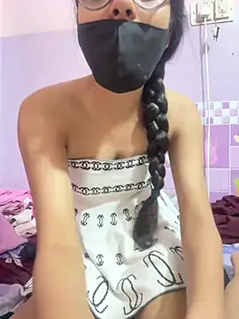Chatroom XXX en direct de Sandhya_77