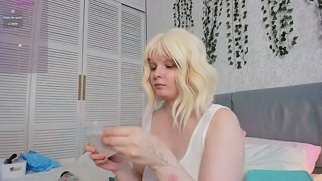 Stacy_Starr Adlı Modelin Canlı XXX Sohbeti