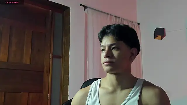 Chat XXX Live TonyPetrovjs