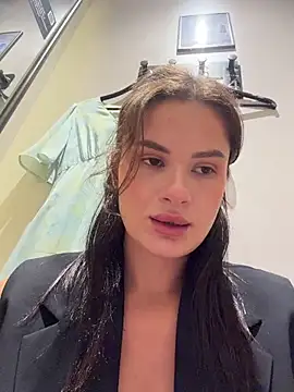 Chat +18 de MiraReach ao vivo