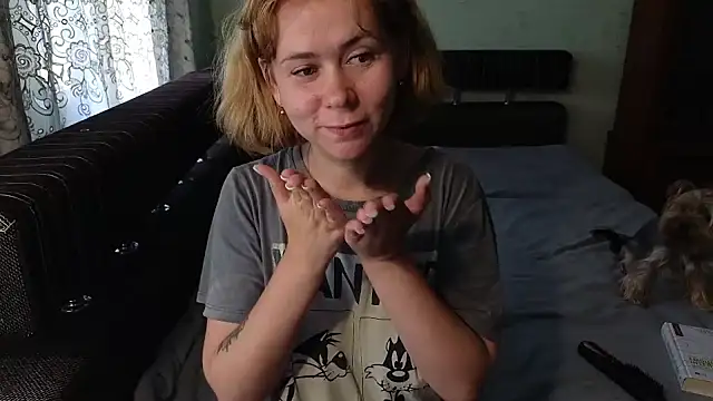 Riley_Roo Chat XXX in diretta