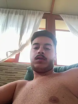 ategurl192's Live XXX Chat
