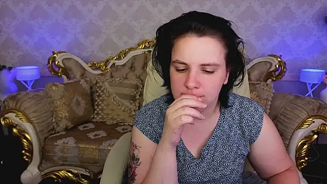 KatrinMilly élő XXX-chatje