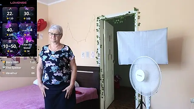 Chat +18 de Sandra_Snowflake ao vivo