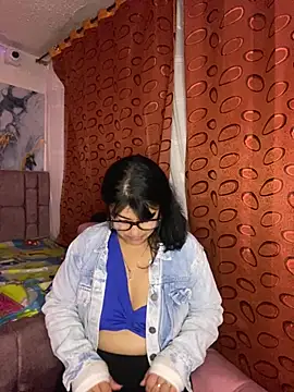 צ'אט XXX בשידור חי של Selin_Sweet9