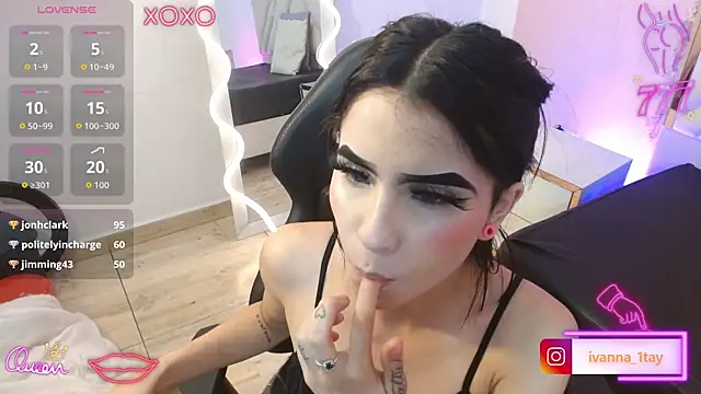 Živý XXX chat Ivanna_tay1