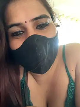 Sexy_Madhurii Adlı Modelin Canlı XXX Sohbeti