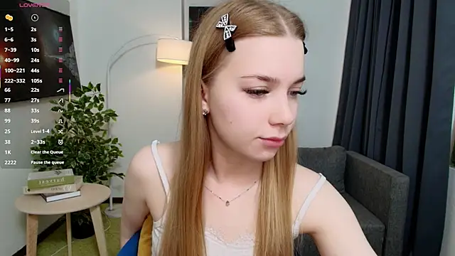 StarGuiga Adlı Modelin Canlı XXX Sohbeti