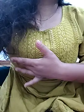 Hottypuja লাইভ XXX চ্যাট