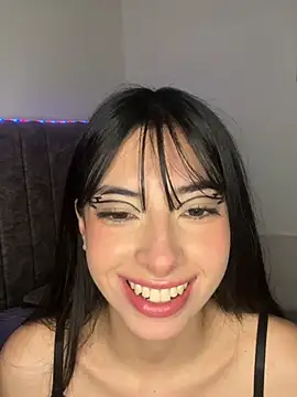 junorise23 লাইভ XXX চ্যাট