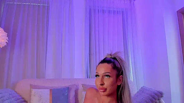 ArianaXO_ Live XXX-Chat