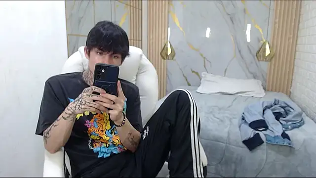 Cry_thereal XXX чат на живо