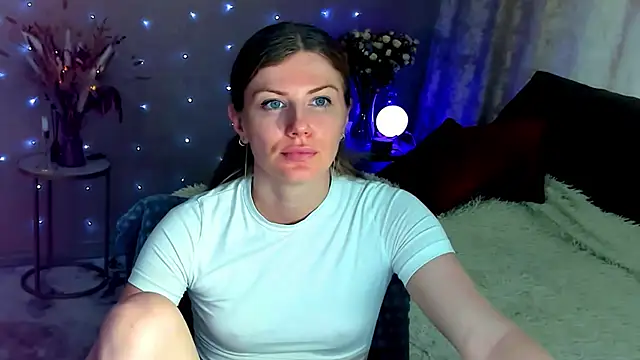 Chat +18 de JinnaGreat ao vivo