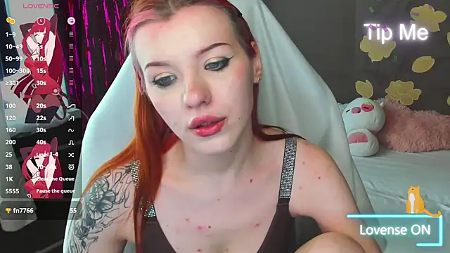 Chat +18 de MeganNewCat ao vivo
