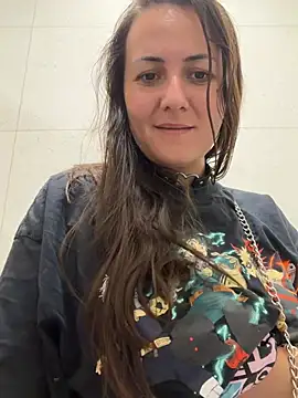 XXX chat uživo modela BrunetteNymph