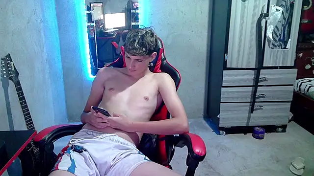 XXX chat uživo modela Pablito_Junior11