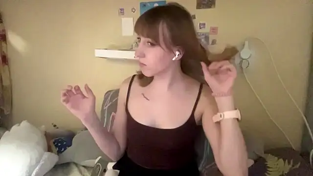 AquilineOrites Chat XXX in diretta