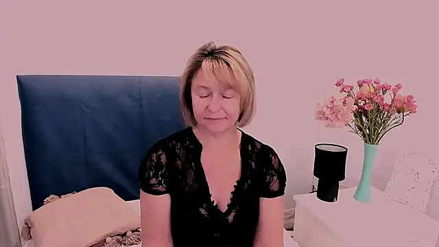 Chat +18 de MarieneHot ao vivo