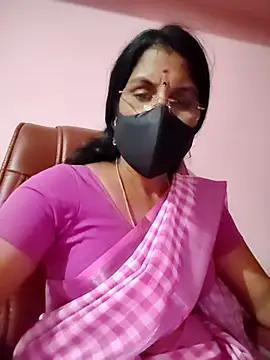 tamil_peenqueen Adlı Modelin Canlı XXX Sohbeti