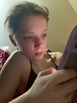 Tatum-Bear live XXX chat