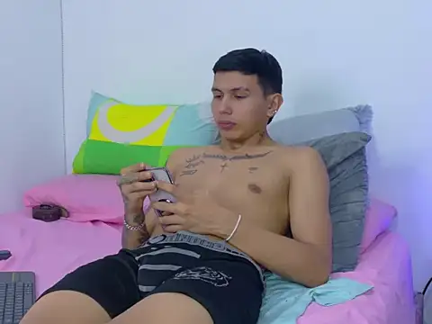 skoook_gray_ Webcam-Show